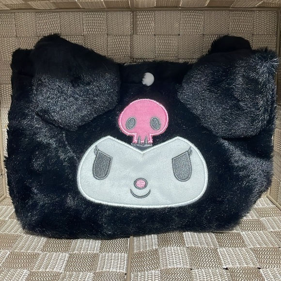 Sanrio black fuzzy 7x10” shoulder purse. New, no tags. - Picture 2 of 4